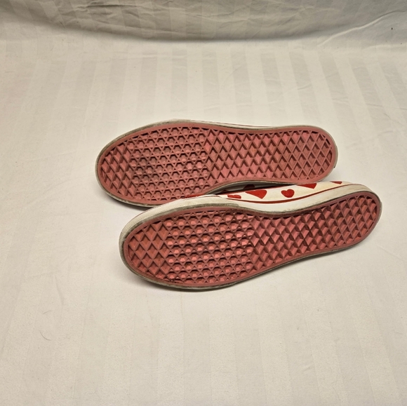Vans Limited Edition Valentine's Heart Print Shoes - Red & White Womens Size 8.5 - Picture 6 of 9